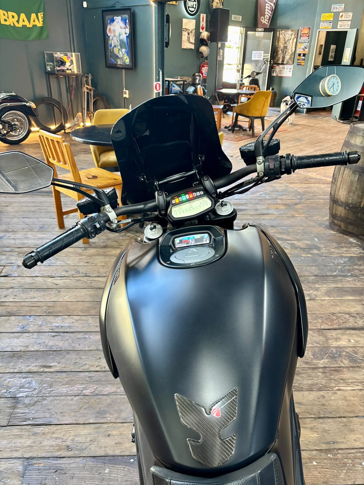 2018 Ducati Diavel Dark - Image 11